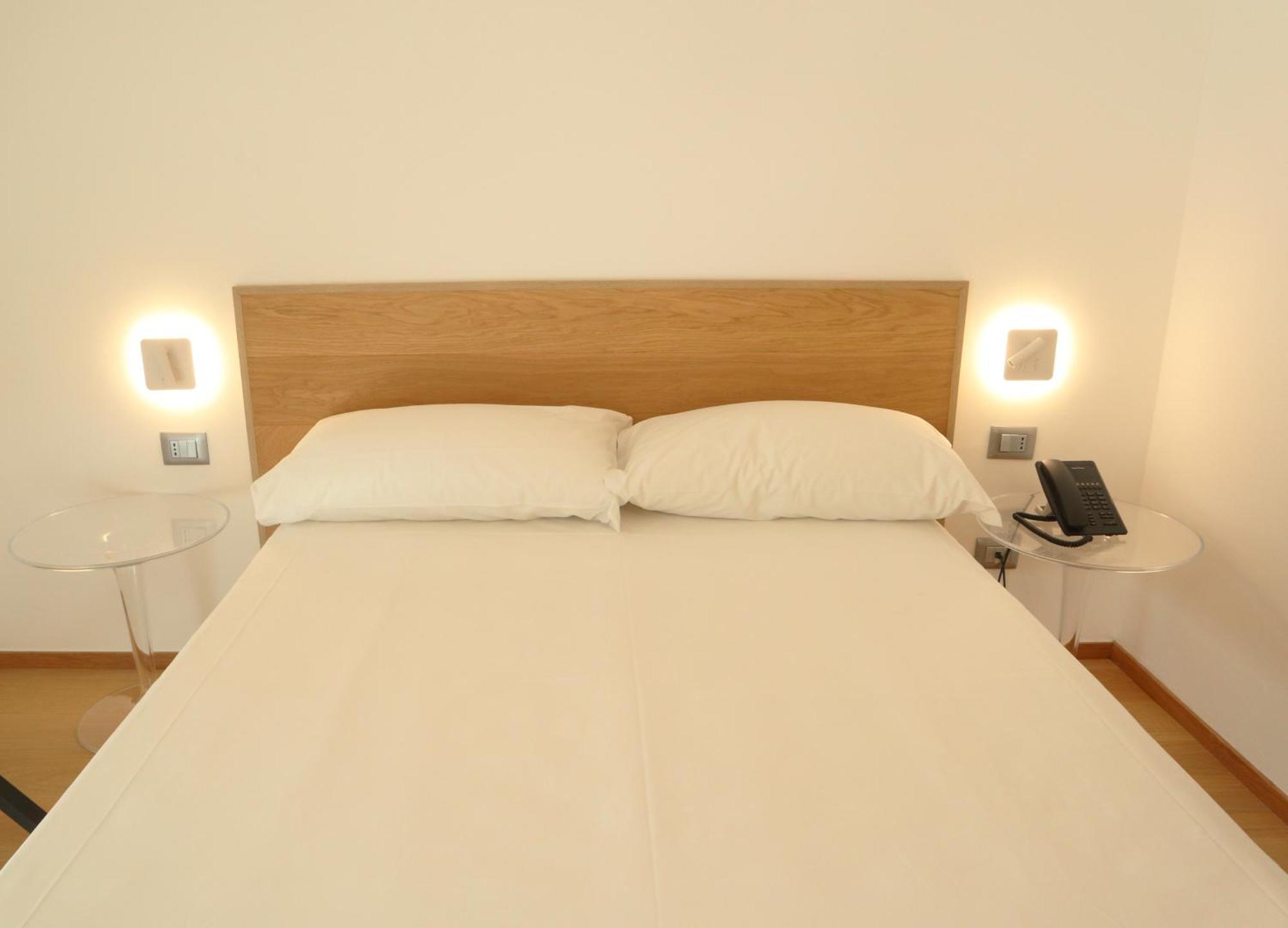 Victor Hotel Bari Kültér fotó